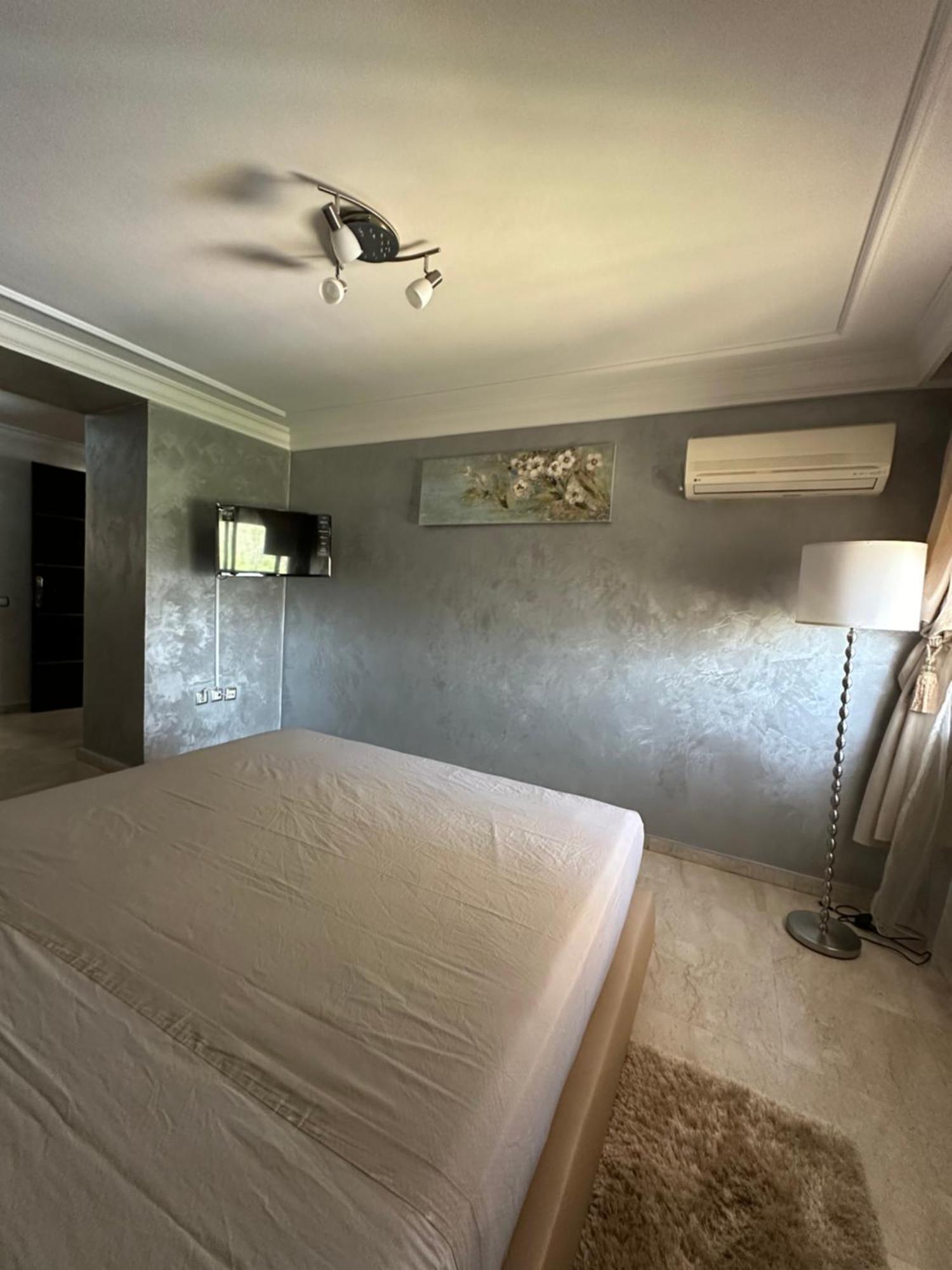 Luxury Duplex For Rent Suites,Terrace,Swimimg Pool 마라케시 외부 사진